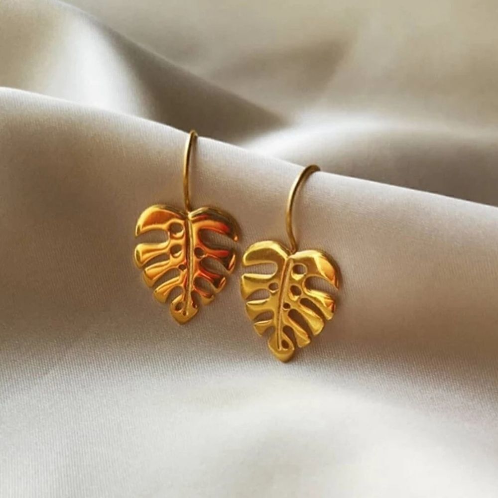 Gold Monstera Leaf Earrings